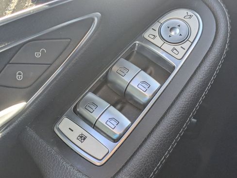 Used 2017 Mercedes-Benz GLC 43 AMG GLC 43 AMG image 8