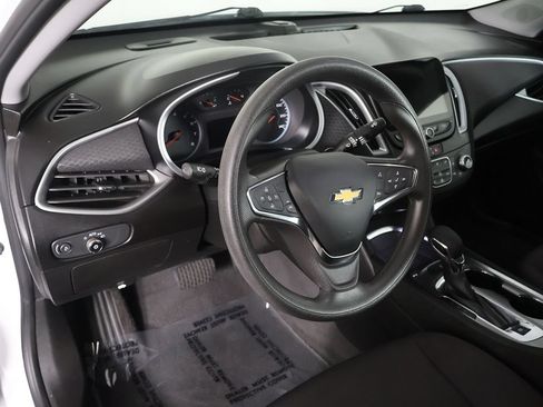Used 2023 Chevrolet Malibu LT FWD image 23