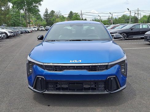 New 2025 Kia K4 GT-Line image 2