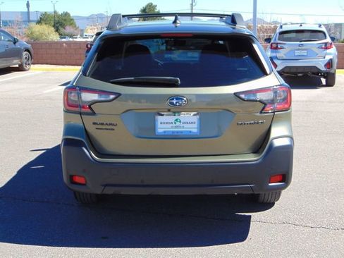 Certified 2025 Subaru Outback Onyx Edition AWD/4WD image 5