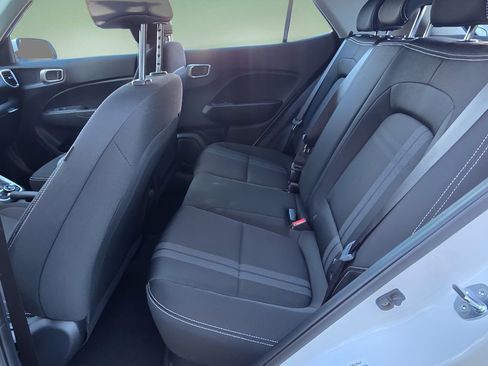 New 2025 Hyundai Venue SEL image 13