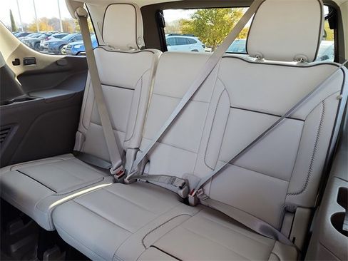 Used 2022 GMC Yukon Denali w/ Denali Ultimate Package image 17