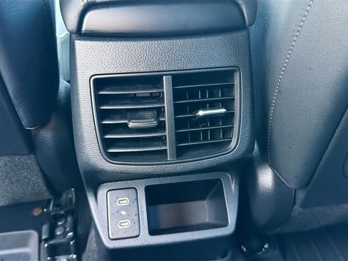 Used 2024 Kia Seltos EX image 19