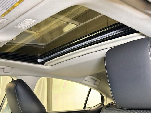 Certified 2025 Lexus ES 350 w/ Premium Package image 6