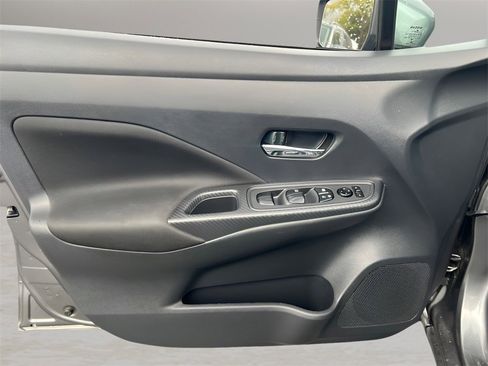 Used 2021 Nissan Versa SV image 12