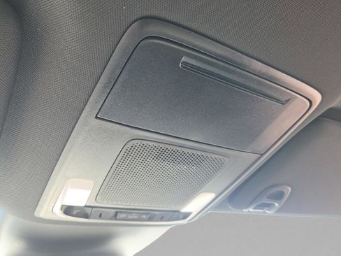 Certified 2025 Honda Pilot Sport image 24