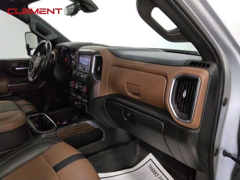 Used 2023 Chevrolet Silverado 2500 High Country w/ Technology Package image 43