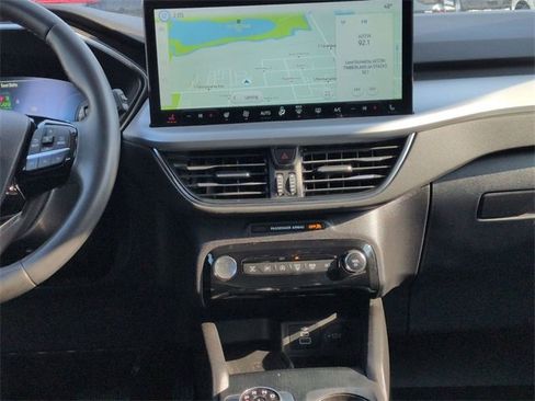 Used 2024 Ford Escape Platinum image 29