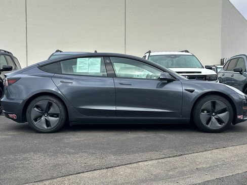 Used 2023 Tesla Model 3 Standard Range image 2