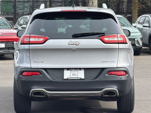 Used 2018 Jeep Cherokee Limited image 5