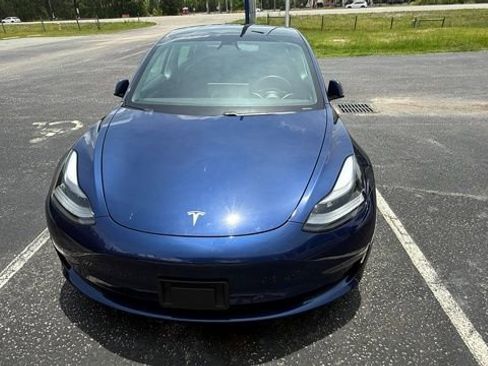Used 2021 Tesla Model 3 Long Range image 1
