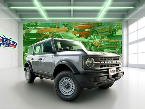 New 2025 Ford Bronco 4-Door image 1