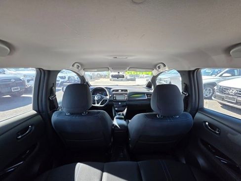Used 2019 Nissan Leaf SV image 12
