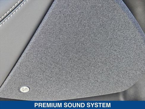 Certified 2025 Ford Mustang Mach-E Premium image 12