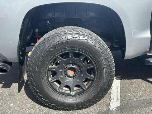 Used 2021 Toyota Tundra SR5 w/ TRD Off-Road Package AWD/4WD image 9