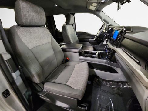 Used 2024 Ford F250 XLT w/ Snow Plow Prep Package image 26