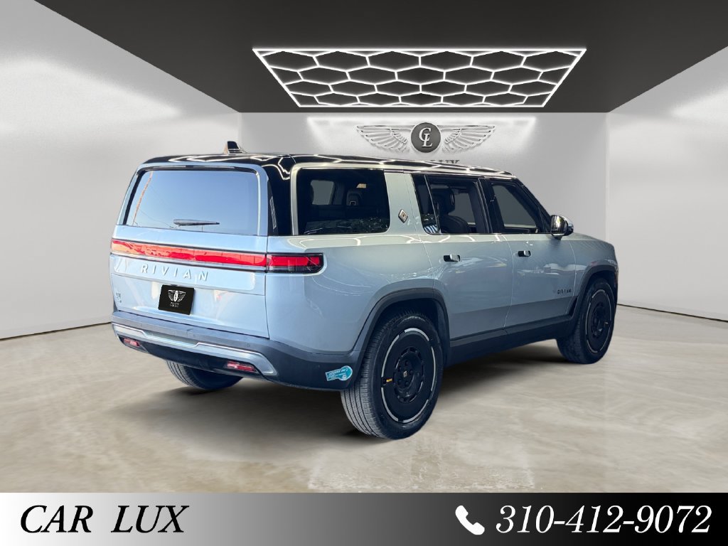 Used 2025 Rivian R1S Adventure Dual AWD/4WD image 5