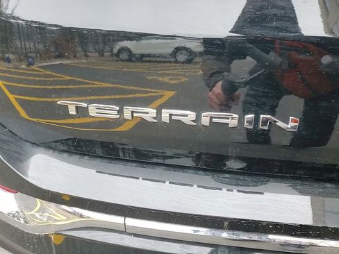 Used 2023 GMC Terrain Denali w/ LPO, Floor Liner Package AWD/4WD image 5