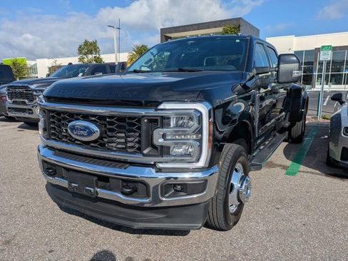 Used 2025 Ford F350 Lariat image 5