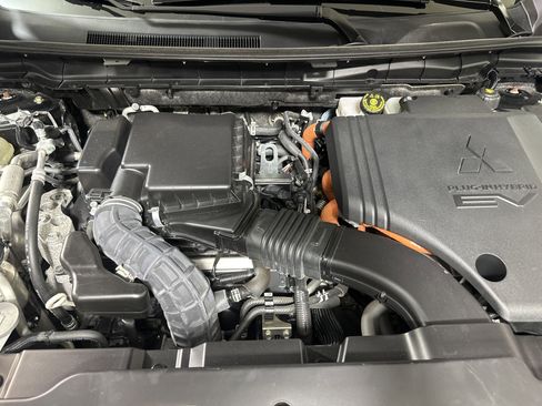 Used 2023 Mitsubishi Outlander SEL 40th Anniversary image 24