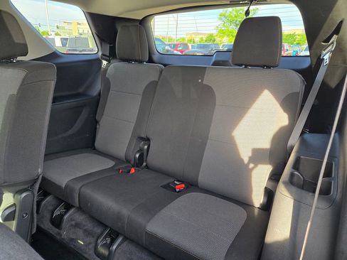 Used 2020 Chevrolet Traverse LS AWD/4WD image 29