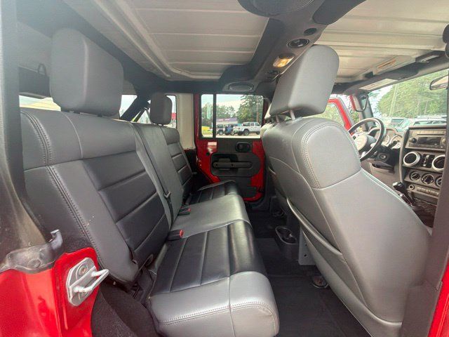 Used 2010 Jeep Wrangler Unlimited Sahara w/ Dual Top Group AWD/4WD image 16