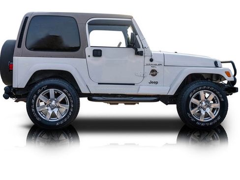 Used 2000 Jeep Wrangler Sahara AWD/4WD image 2