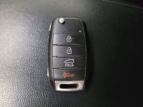 Used 2017 Kia Sorento LX w/ LX V6 Convenience Package FWD image 32