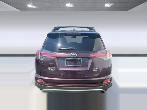 Used 2017 Toyota RAV4 XLE image 10