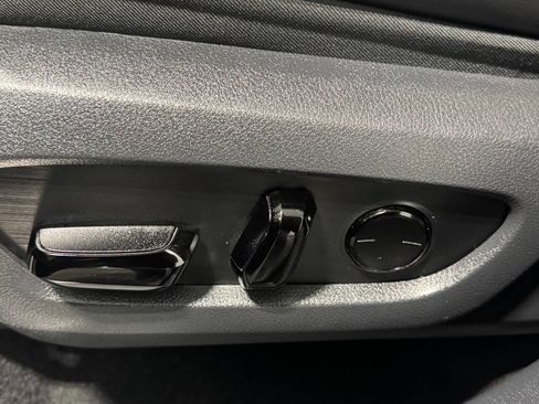 Used 2024 Lexus TX 500h AWD image 11