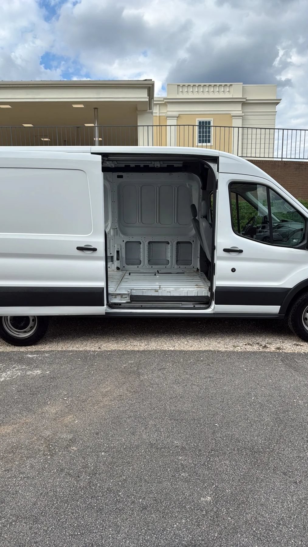 Used 2018 Ford Transit 350 148 Medium Roof RWD image 16