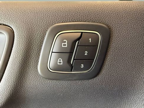 Used 2024 Ford Escape Active w/ Tech Pack #2 AWD/4WD image 17