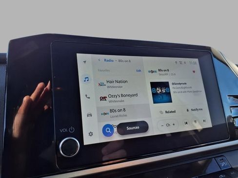 Used 2025 Toyota Camry LE image 5