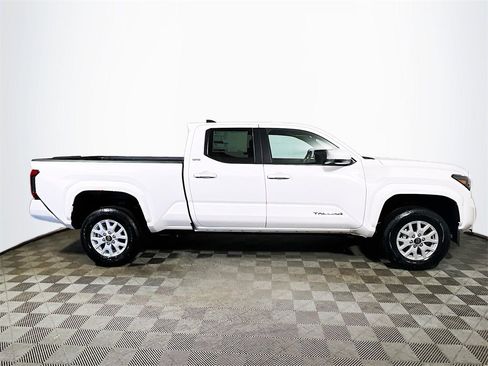 New 2026 Toyota Tacoma SR5 image 9