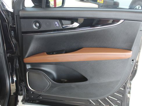 Used 2023 Lincoln Nautilus Reserve w/ Monochromatic Package image 19