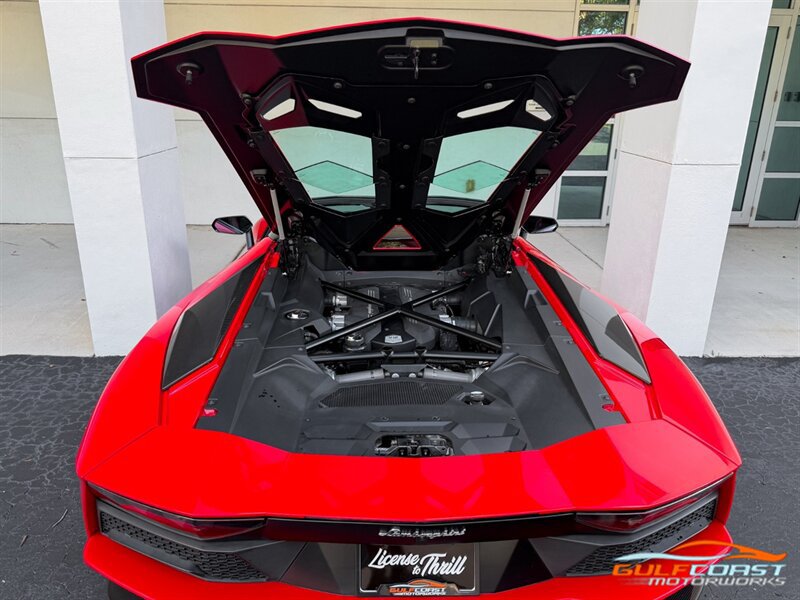 Used 2019 Lamborghini Aventador S AWD/4WD image 39