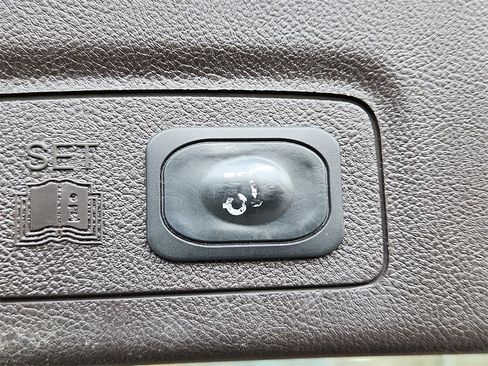 Used 2019 Lincoln MKC Reserve w/ MKC Climate Package image 26