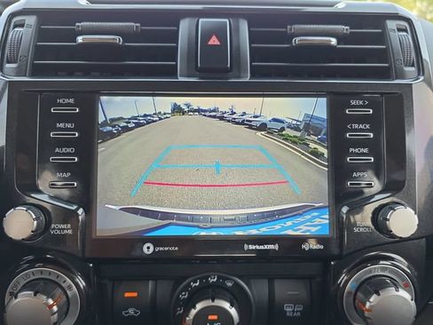 Used 2022 Toyota 4Runner TRD Off-Road AWD/4WD image 24