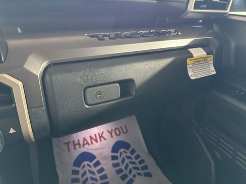 Used 2025 Toyota Tacoma TRD Off-Road image 48