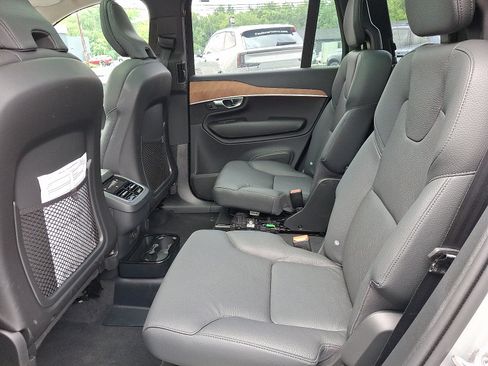 New 2025 Volvo XC90 B6 Plus w/ Protection Package image 5