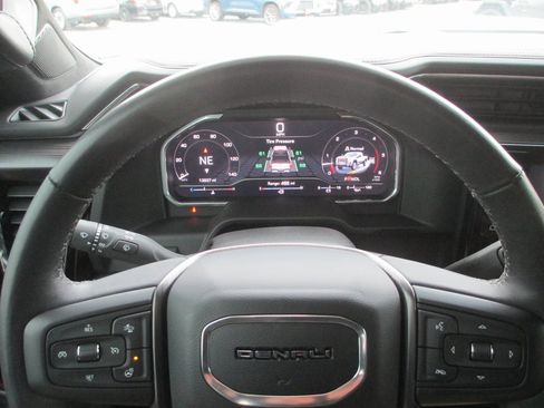 Certified 2024 GMC Sierra 3500 Denali Ultimate image 35