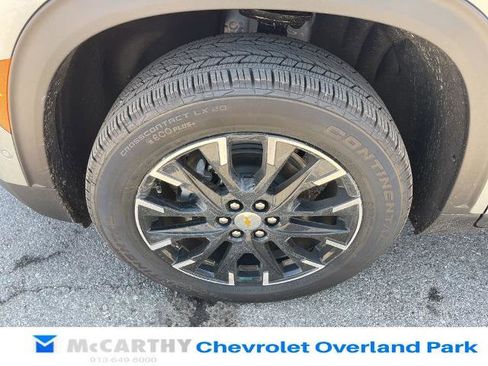 New 2026 Chevrolet Traverse LT w/ Enhanced Driving Package AWD/4WD image 9