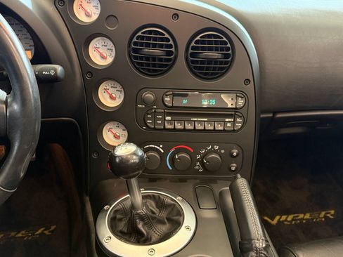 Used 2005 Dodge Viper SRT-10 RWD image 21
