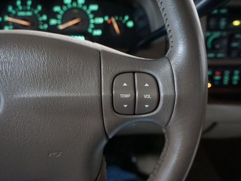 Used 2004 Buick Park Avenue Ultra FWD image 43