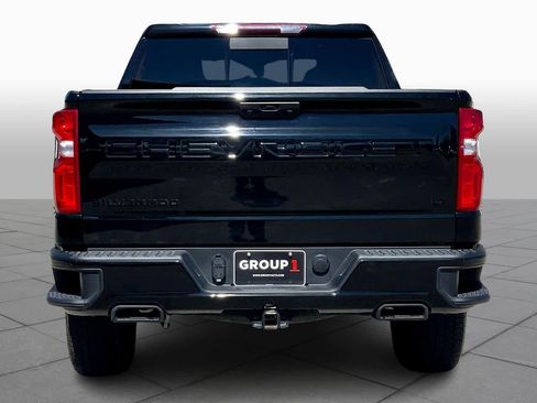 Used 2025 Chevrolet Silverado 1500 LT Trail Boss w/ Dark Appearance Package image 5