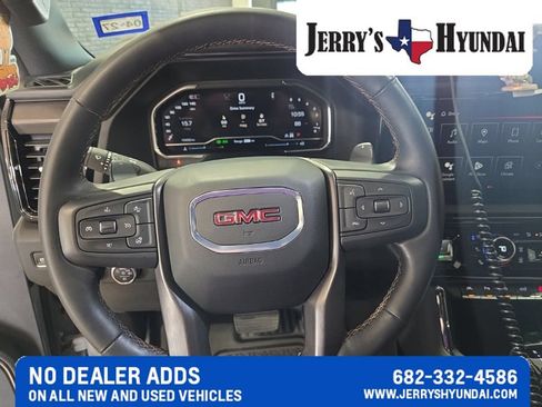 Used 2024 GMC Sierra 1500 AT4 w/ Technology Package AWD/4WD image 16