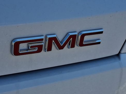 New 2026 GMC Terrain Denali AWD/4WD image 12