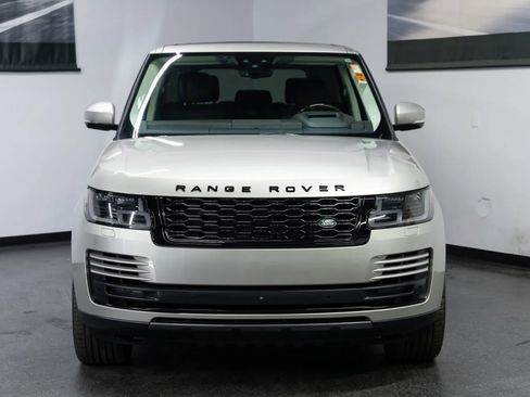 Used 2018 Land Rover Range Rover Supercharged image 3