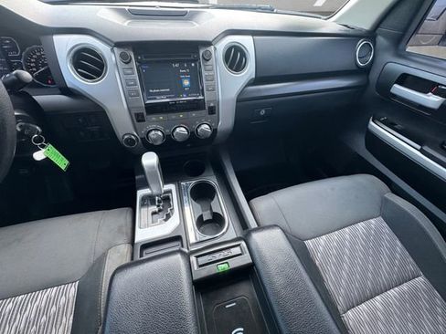 Used 2018 Toyota Tundra SR5 w/ SR5 Upgrade Package AWD/4WD image 3