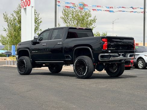 Used 2024 Chevrolet Silverado 2500 LTZ image 49